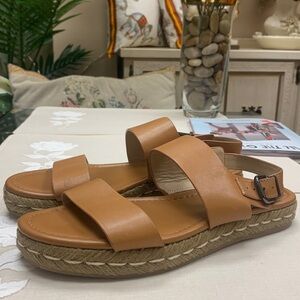 VIA SPIGA for bloomingdale's Lilit Tan Leather Slingback Buckle Sandals sz 9